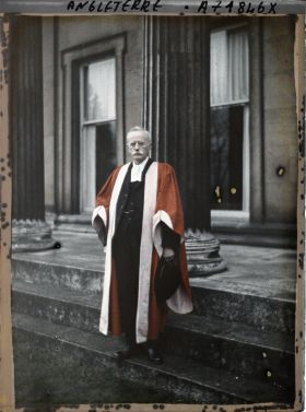 Image représentant Un universitaire