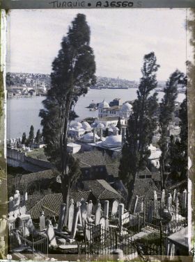 Image représentant Vue sur la Corne d'Or depuis le cimetière d'Eyüp.