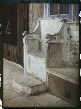 Image représentant Turquie, Mont Athos, Vatopédi, Vieux fauteuil de pierre