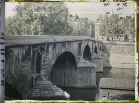 Image représentant Le pont Marie depuis le quai d'Anjou