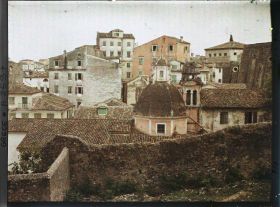 Image représentant Le village vu des remparts de la citadelle
