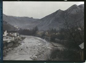 Image représentant La Bévéra traversant le village