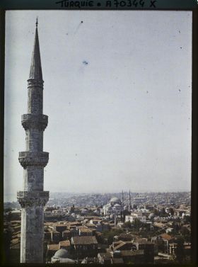 Image représentant Panorama pris d'un minaret de la Süleymaniye Camii ("mosquée du Sultan-Soliman-le-Magnifique"), vers le sud-ouest et la Sehzade Camii (mosquée du Prince)