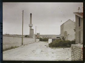 Image représentant France, Bétheny, Usine construite sur l'ancien emplacement du Centre de résistance (point de défense de Reims)