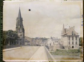 Image représentant France, Baccarat, Rue des Ponts, Nouvel Hôtel de Ville et Eglise