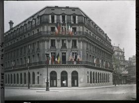 Image représentant La Société Générale rue Gluck et rue Halévy, actuelle place Jacques Rouché