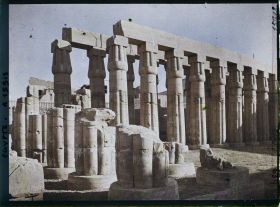 Image représentant Colonnade de la cour d'Amenophis III