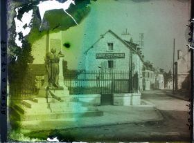 Image représentant France, Vic s/ Aisne, Monumt aux Morts