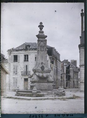 Image représentant France, Reims, Place Godinot