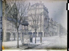 Image représentant L'angle de la place Drouet d'Erlon et la rue de l'Etape