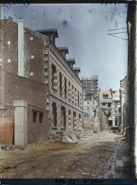 Image représentant France, Noyon, Reconstructions rue du Long-Pont
