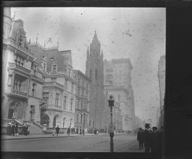 Image représentant La 5ème avenue, les hôtels particuliers et l'église Saint-Thomas