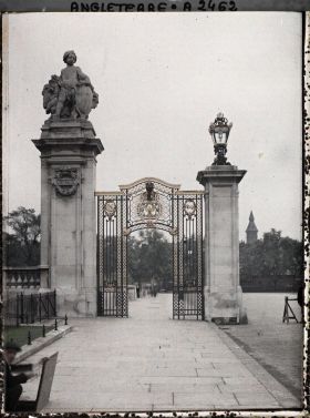 Image représentant Grille extérieur Buckingham Palace