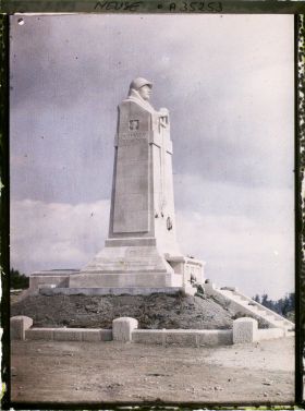 Image représentant Le monument ossuaire de la Haute-Chevauchée