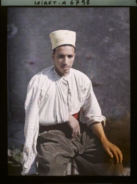 Image représentant Mohammed ben Ahmed, originaire d'Alger, posant à l'hôpital militaire