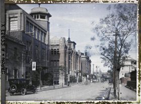 Image représentant Avenue d'un quartier moderne (Marunouchi ?)