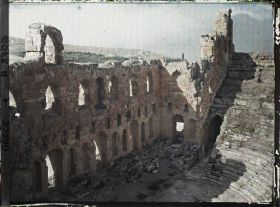 Image représentant Vue plongeante sur l'Odéon d'Herode Atticus (partie droite)