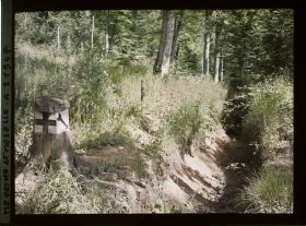 Image représentant France, Bois Le Prêtre, Bois Le Prêtre, entrée d'un boyau d'ambulance