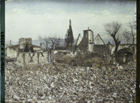 Image représentant Turquie, Smyrne, Incendie de Smyrne en Septe 1922, Quartier Tchayirli-Bagtché (même quartier) Eglise Grecque de St Dimitri Ruines vers l'Eglise Evangque