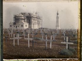 Image représentant France, N.D de Lorette, Vue vers l'Abside de la Chapelle et Mont aux morts