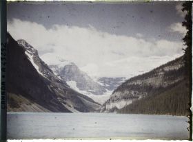 Image représentant Canada, Lac Louise, Le lac, les pics Victoria et Leffroy