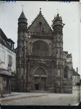 Image représentant France, Compiègne, Façade de l'Eglise St Antoine