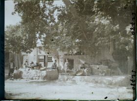 Image représentant Marchands sur la place du village