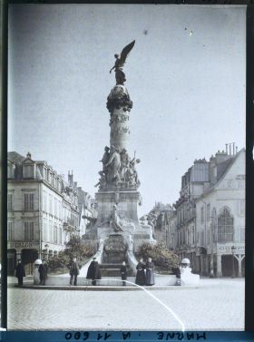 Image représentant La fontaine Subé, place Drouet d'Erlon