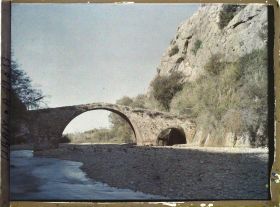 Image représentant Pont arabe dans les gorges du Nahr-el-kelb