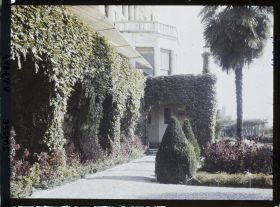 Image représentant Accords de Locarno, l'entrée de l'Hôtel Esplanade où réside la délégation allemande