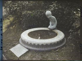 Image représentant L'Exposition des arts décoratifs, Le Premier Miroir Charles Rafaël Peyre, Cours-la-Reine