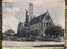Image représentant France, Vailly, Ensemble de l'Eglise en reconstruction