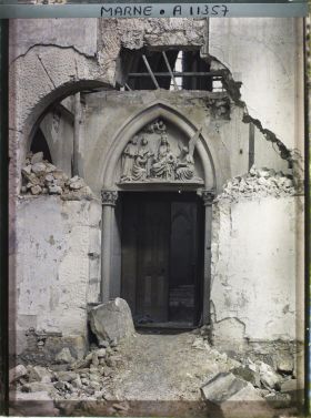 Image représentant Tympan décoré de l'ancien archevêché, aujourd'hui palais du Tau