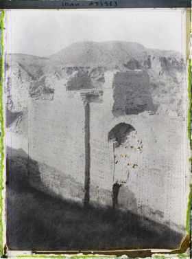 Image représentant Une arche (du palais de Nabuchodonosor II ? (VIe siècle avant J.-C.)