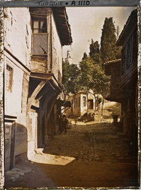 Image représentant Une rue du quartier de Pera (actuel Beyoglu)