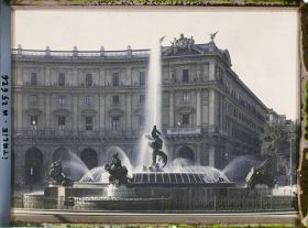 Image représentant Piazza Repubblica, fontaine des Naïades