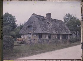 Image représentant Une ferme au bord de la route