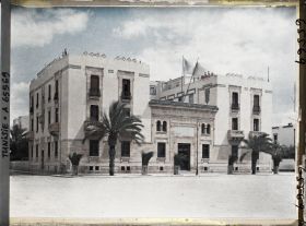 Image représentant Le bâtiment de la Compagnie des Phosphates et du Chemin de fer Sfax-Gafsa