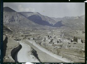 Image représentant Vue panoramique sur le village de Sospel, ses cultures et son environnement