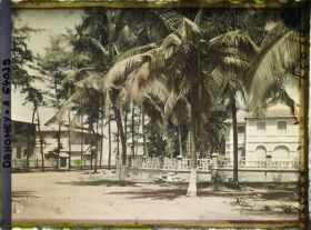 Image représentant Une avenue du bord de mer dans le quartier européen