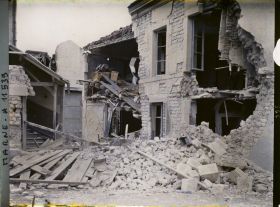 Image représentant Maison en ruine, rue de Bétheny, après un bombardement