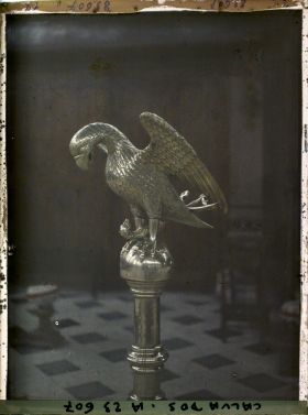 Image représentant Intérieur de l'église Sainte-Catherine, le lutrin du XVe siècle, l'aigle