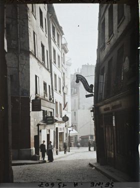 Image représentant La rue de la Montagne-Ste-Geneviève et la rue Laplace