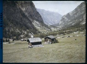 Image représentant Mazots près de Randa, sur la route de Saint-Nicolas à Zermatt