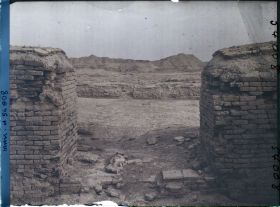 Image représentant La cour dallée du temple E-Dublal-Mah