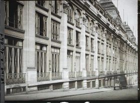 Image représentant Le collège Chaptal au 73 rue de Rome, fenêtres protégées contre les bombardements