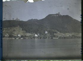 Image représentant Allemagne, Mehlem, Le Drachenfels et le Drachenbourg vus de Mehlem
