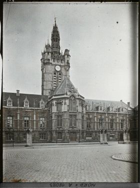 Image représentant France, Douai, Le Beffroi de l'Hôtel de Ville