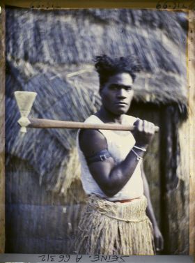 Image représentant L'Exposition Coloniale Internationale de 1931, un homme kanak