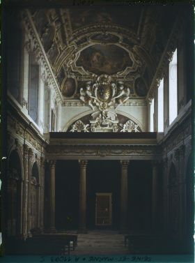 Image représentant France, Fontainebleau, Palais de Fontainebleau, Intérieur de la Chapelle